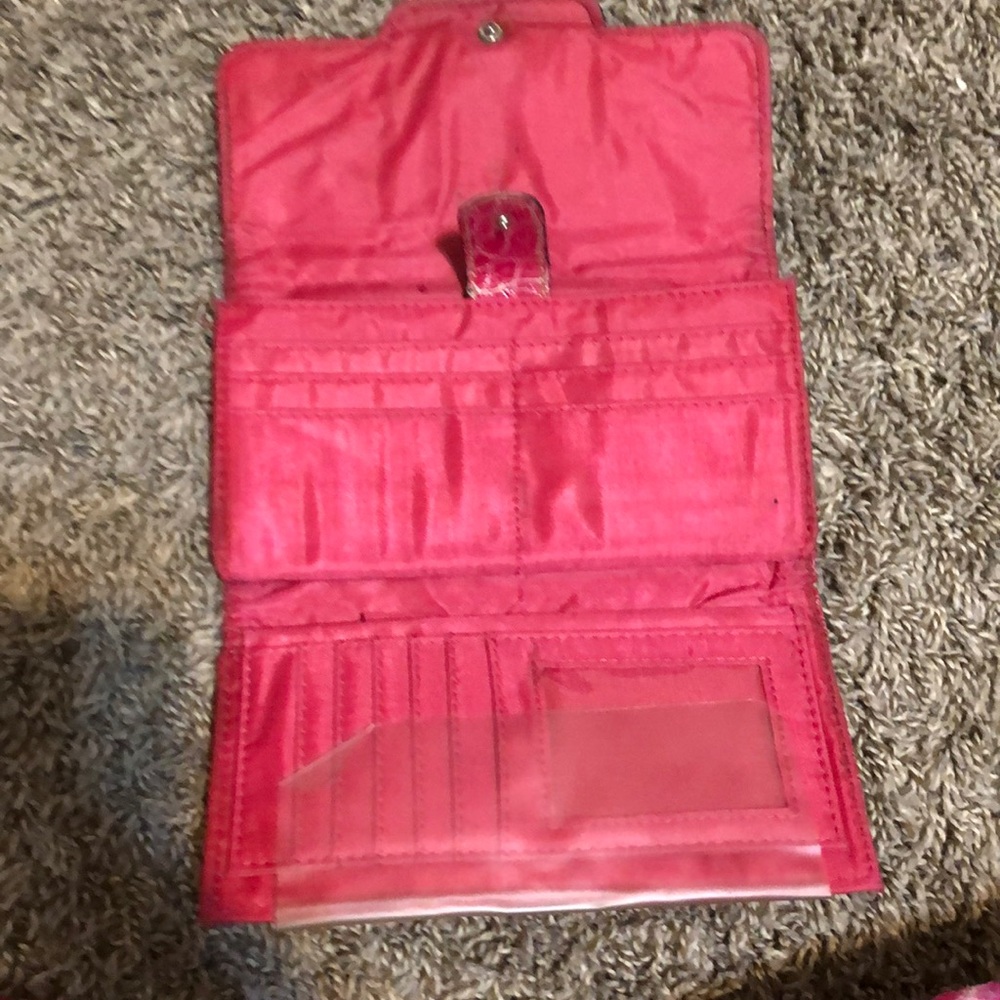 Pink wallet! - Picture 3 of 4